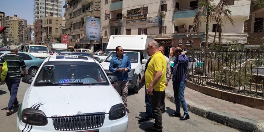 حملات تفتيشيةمكثفة لمتابعة انضباط سيارات السرفيس والتاكسي بالفيوم - ايجي سبورت