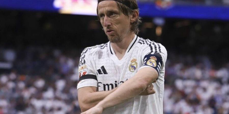 مودريتش يرفض العروض المالية السعودية والأمريكية ويختار محطته القادمة-القناص الاخباري - بوابة الكويت