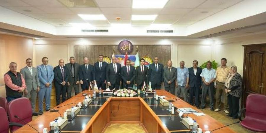 جهاز تنمية المشروعات يبحث دعم أصحاب المشروعات الصغيرة بمطروح - بوابة الكويت