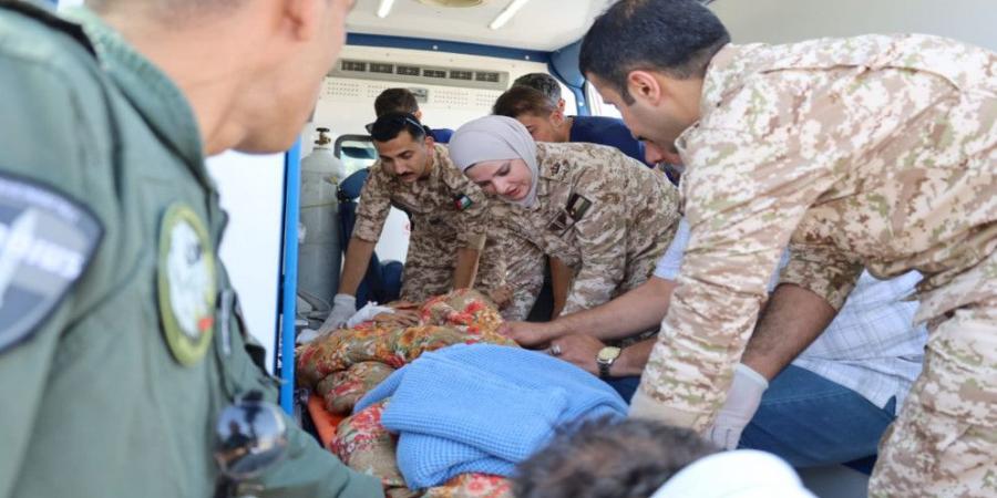 القوات المسلحة تنفذ عملية إجلاء طبي جديدة لأطفال من قطاع غزة براً وجواً - بوابة الكويت